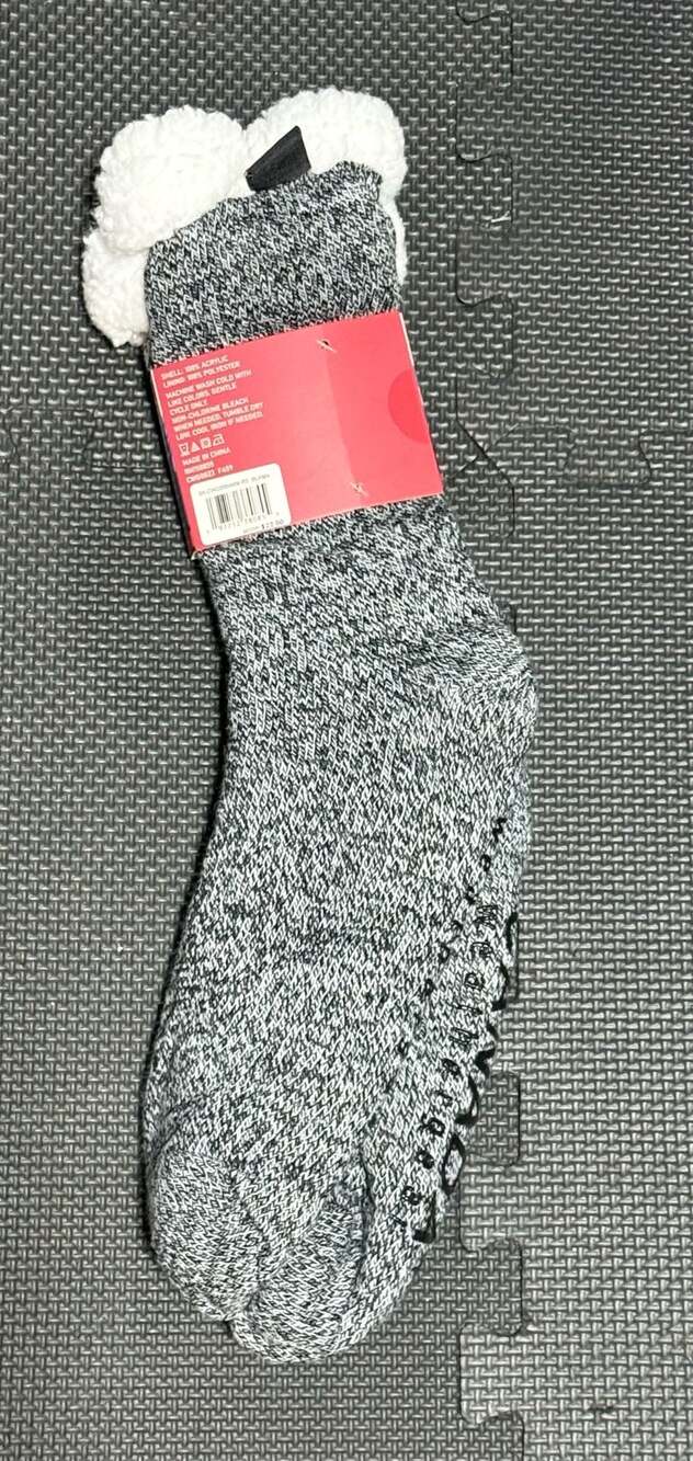 Canada Weather Gear Men's Lounge Sock Sherpa Lined w/Grippers Gray Black White - Picture 2 of 3